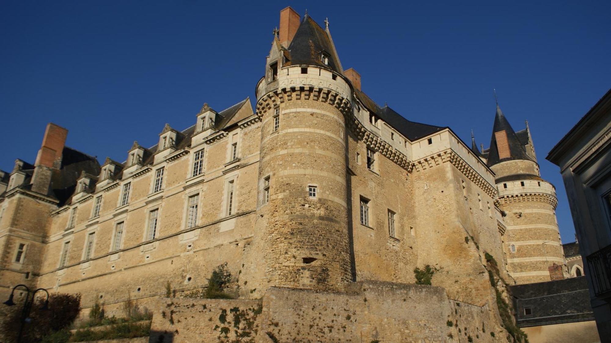 Chateau De Durtal Bed and Breakfast Exterior foto